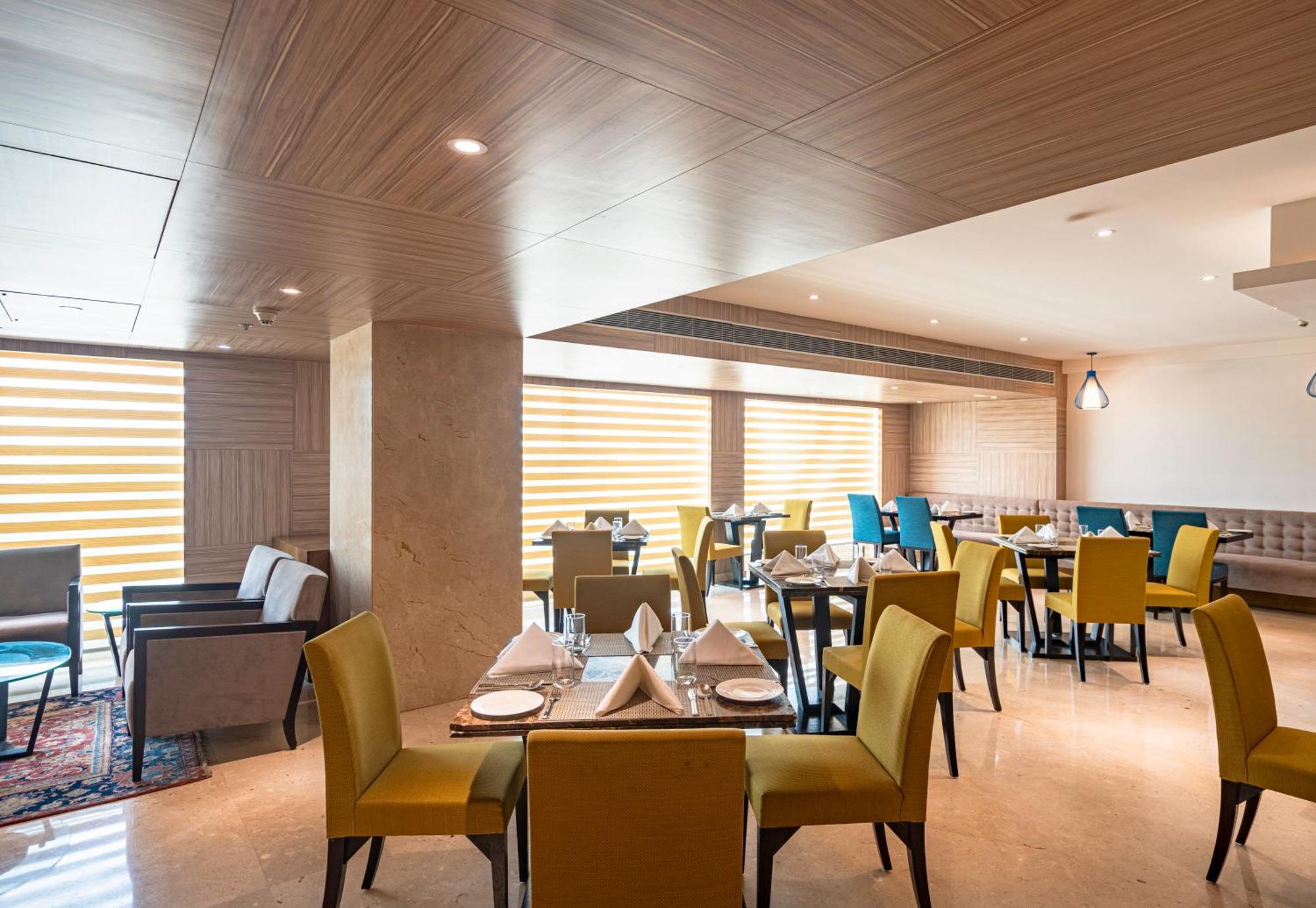 Svelte Delhi, A Member Of Radisson Individuals Hotel New Delhi Eksteriør billede