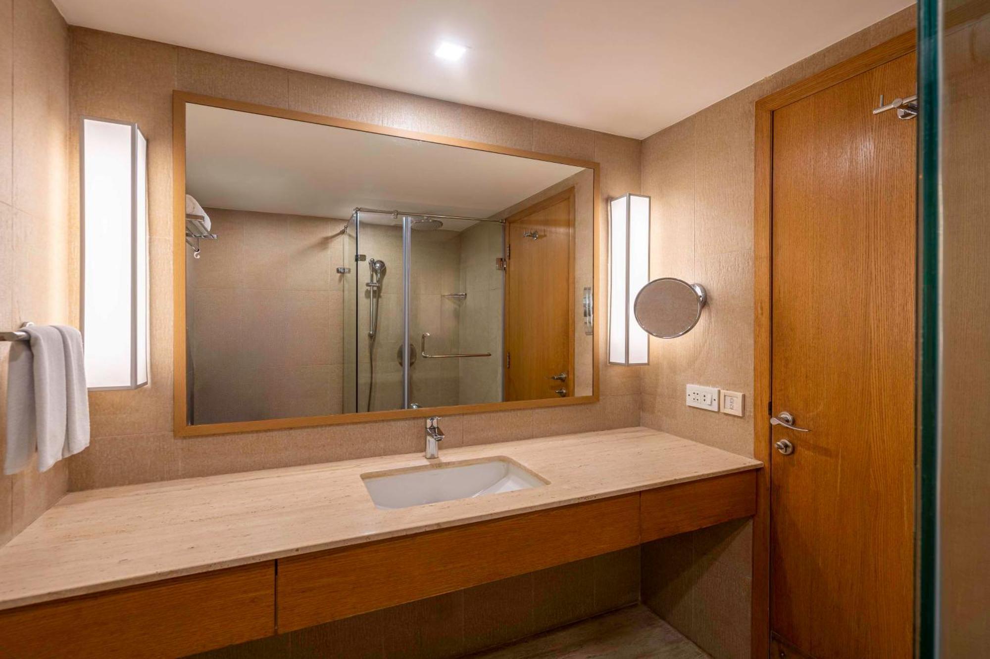 Svelte Delhi, A Member Of Radisson Individuals Hotel New Delhi Eksteriør billede